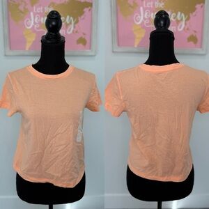 Universal Thread Peach Glimmer Basic Short Sleeve T-Shirt (S)